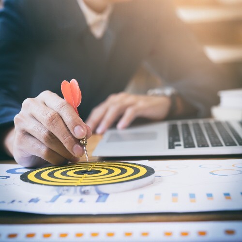 business-strategy-success-target-goals